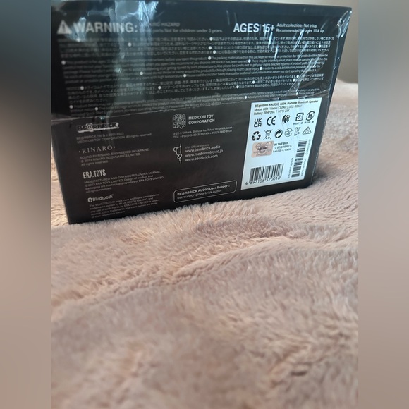 BE@RBRICK AUDIO Clear Bluetooth Speaker (400%) - Picture 5 of 5
